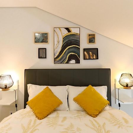Coutinho Apartment - Modern Ap In The City Centre With Balcony 维亚纳堡 外观 照片