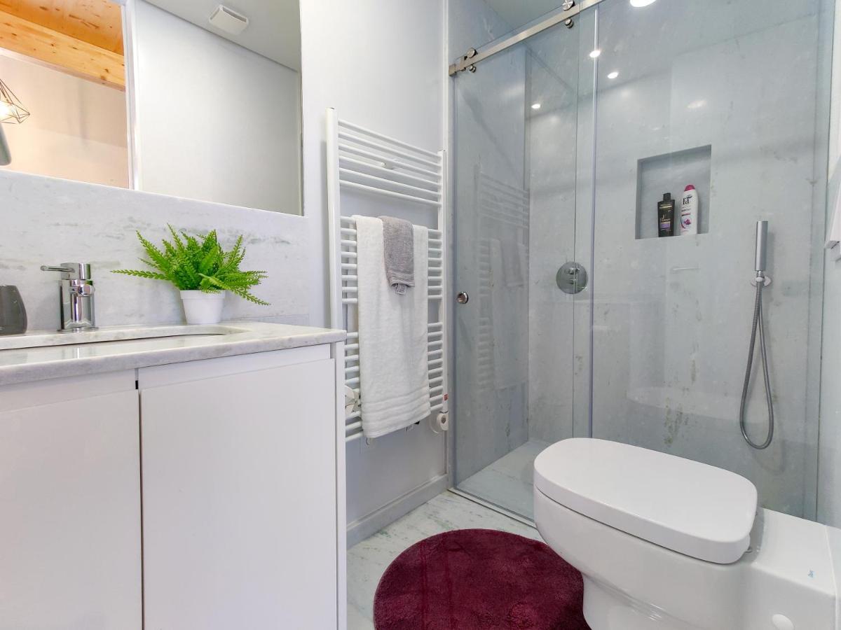 Coutinho Apartment - Modern Ap In The City Centre With Balcony 维亚纳堡 外观 照片