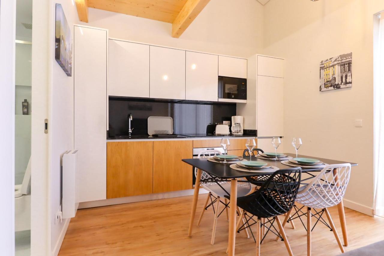 Coutinho Apartment - Modern Ap In The City Centre With Balcony 维亚纳堡 外观 照片